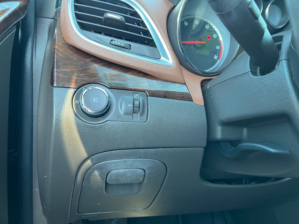 Used 2015 Buick Encore Premium image 29