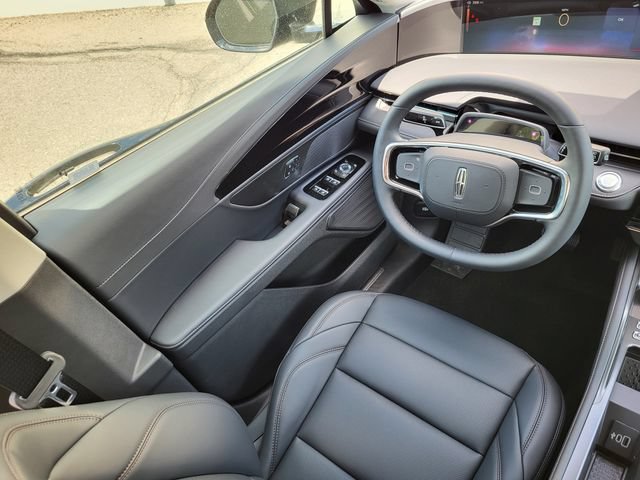 New 2026 Lincoln Nautilus Premier w/ Jet Appearance Package AWD/4WD image 10