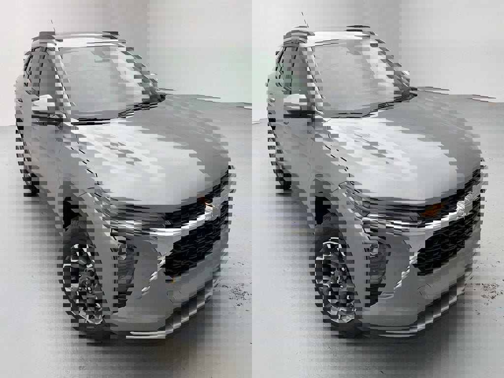 New 2026 Chevrolet Trax LT w/ Driver Confidence Package image 3