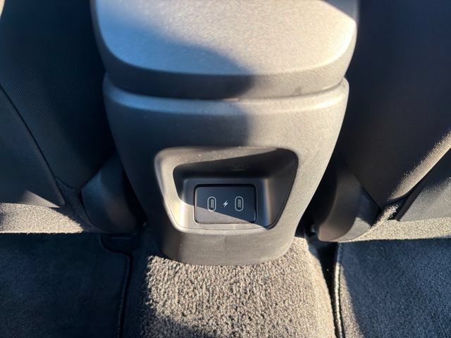 Used 2025 Hyundai Elantra Sport FWD image 29