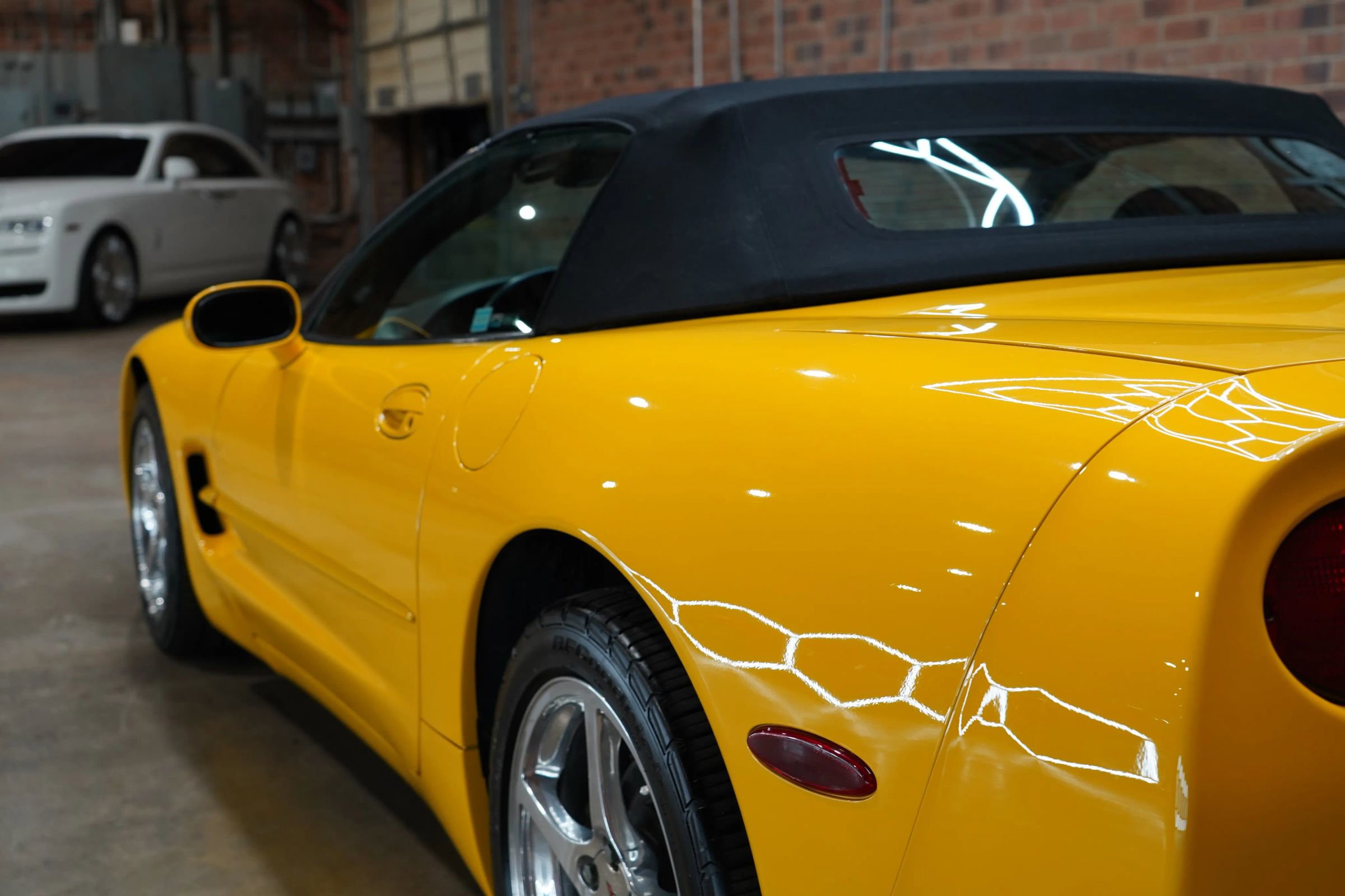 Used 2002 Chevrolet Corvette Coupe w/ Preferred Equipment Group2 RWD image 19
