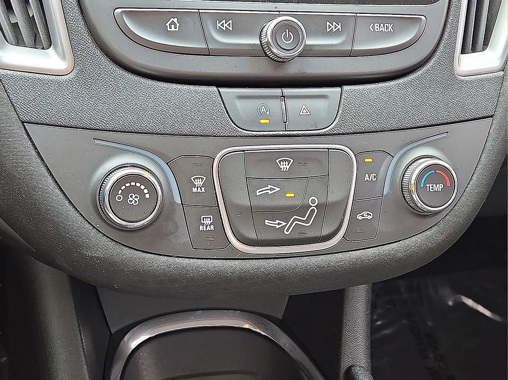 Used 2020 Chevrolet Malibu LS w/ Driver Confidence Package II image 28