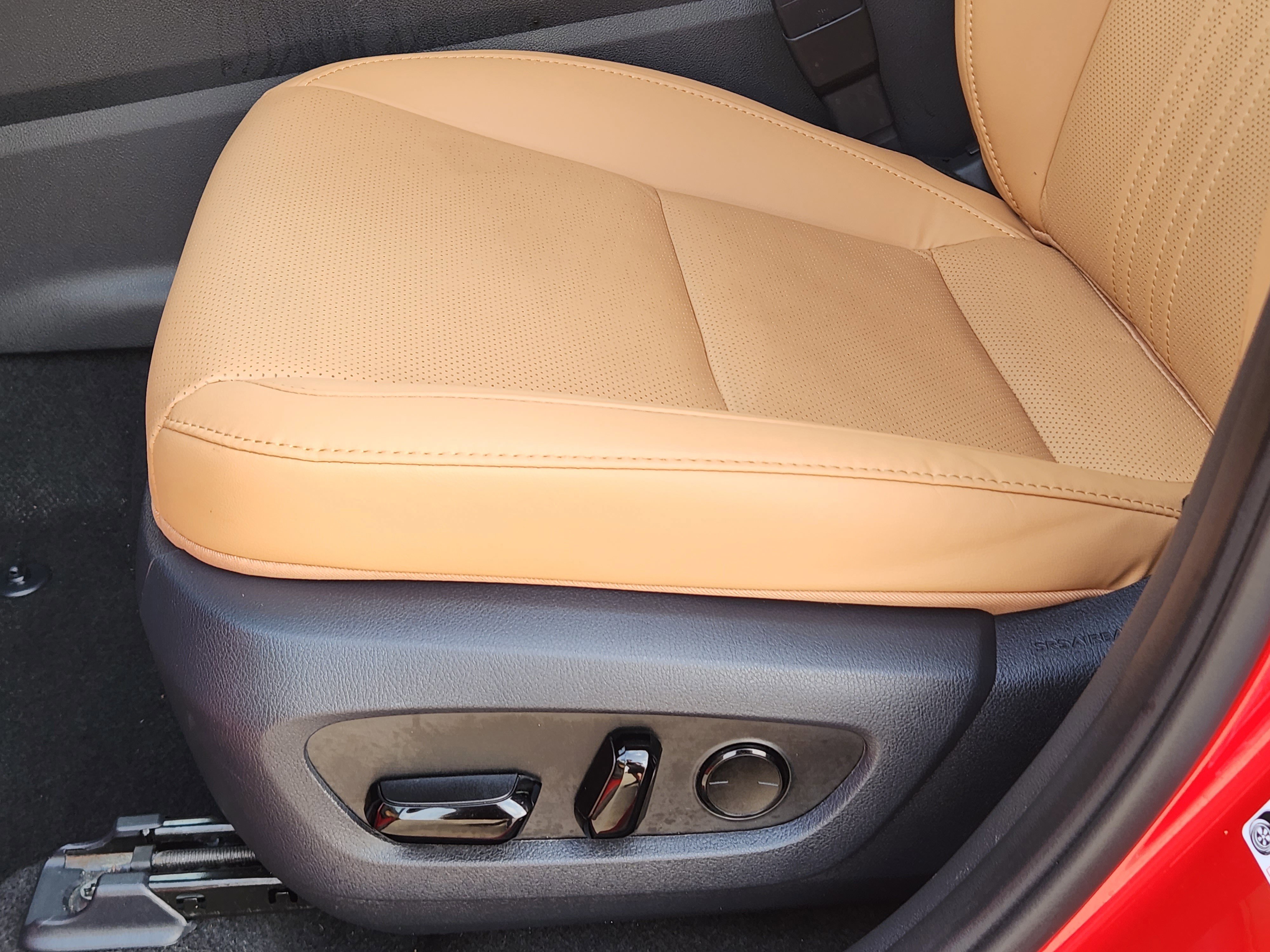 Used 2025 Lexus NX 250 FWD w/ Towing Package (2000 Lbs) image 29