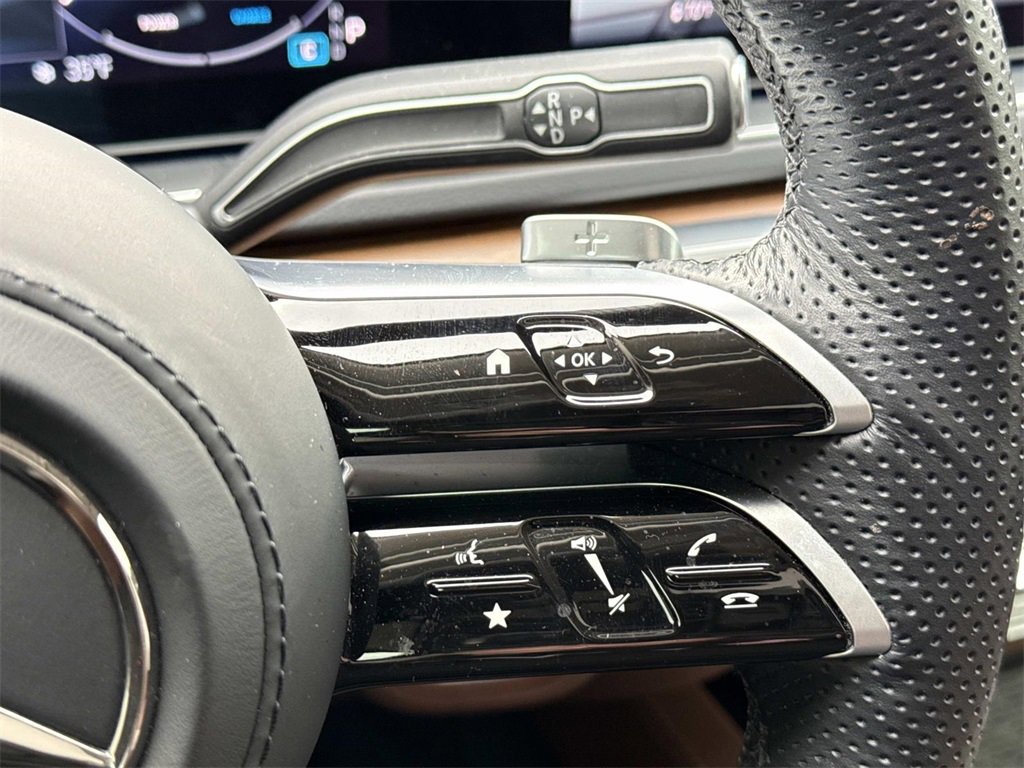 Used 2024 Mercedes-Benz GLS 450 4MATIC image 16