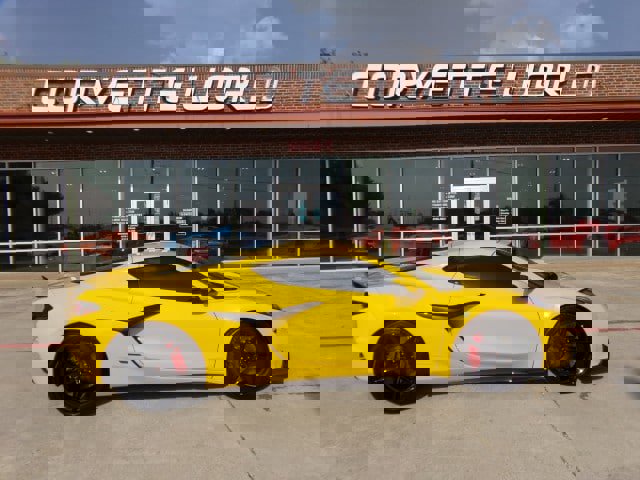 Used 2025 Chevrolet Corvette E-Ray w/ Stealth Interior Trim Package AWD/4WD image 4