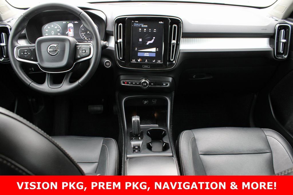 Used 2019 Volvo XC40 T5 Momentum image 22