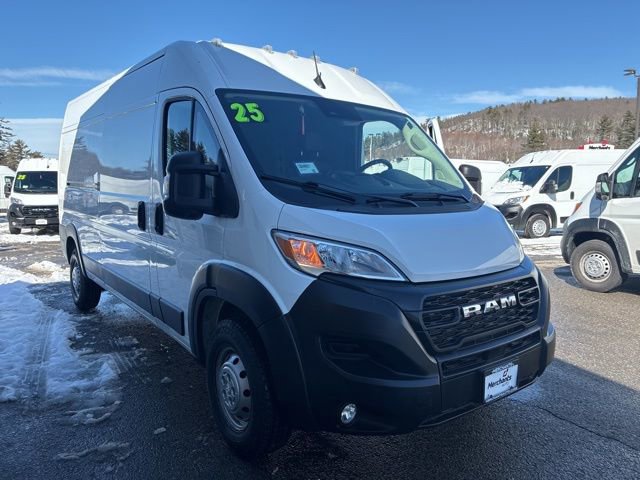 Used 2025 RAM ProMaster 2500 w/ Convenience Group image 1