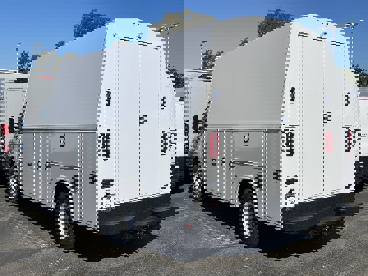 New 2026 Ford E-350 and Econoline 350 Super Duty w/ Power Equipment Group image 4