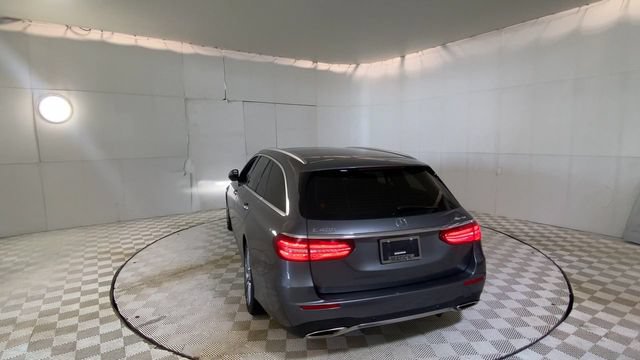 Used 2017 Mercedes-Benz E 400 4MATIC Wagon image 9
