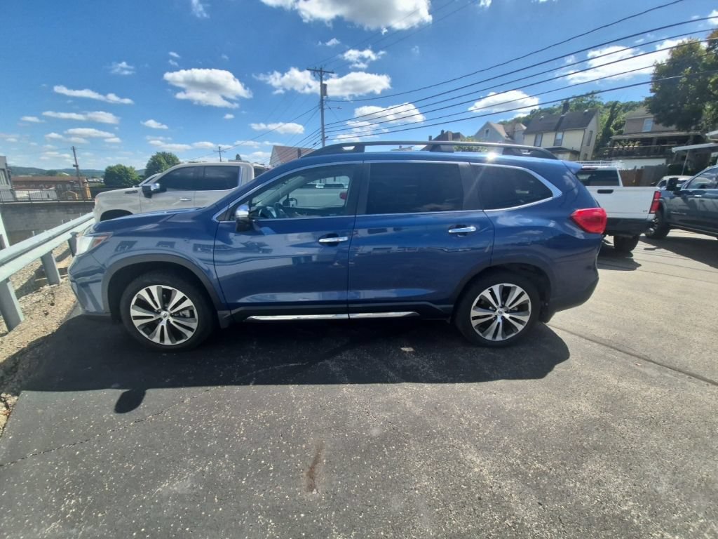Used 2022 Subaru Ascent Touring AWD/4WD image 4