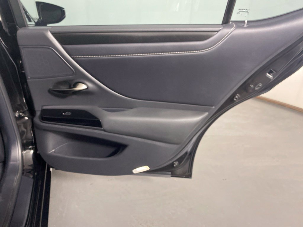 Certified 2022 Lexus ES 350 w/ Premium Package FWD image 31