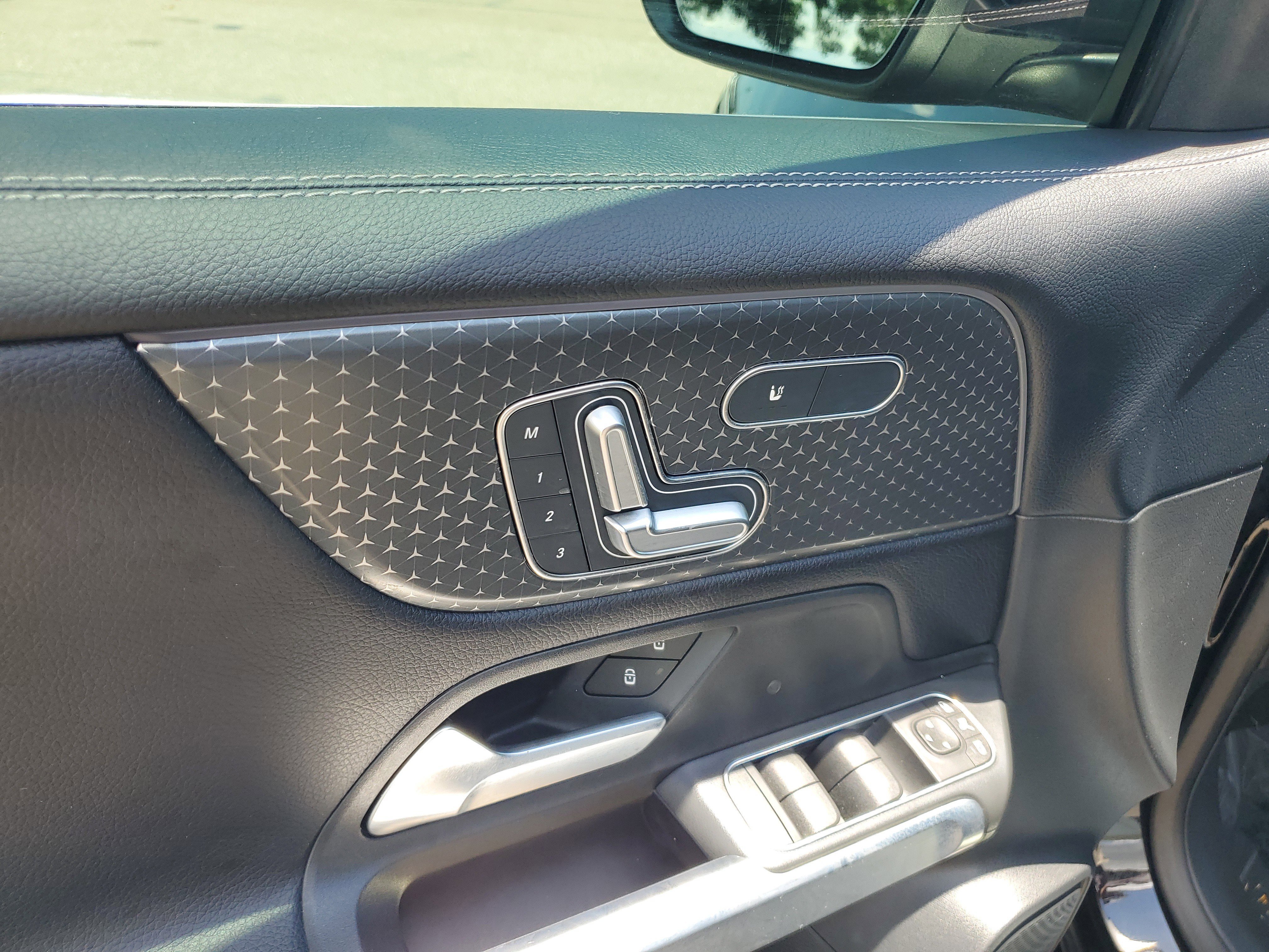 Certified 2025 Mercedes-Benz GLB 250 image 18