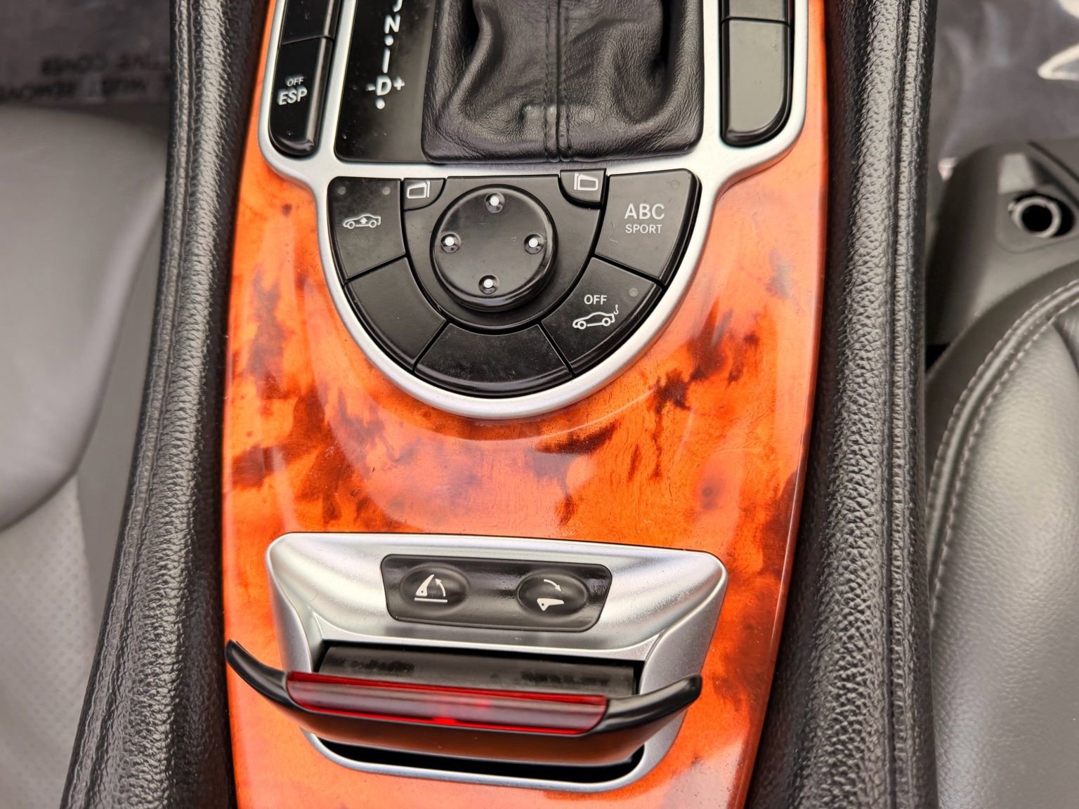 Used 2003 Mercedes-Benz SL 500 image 26