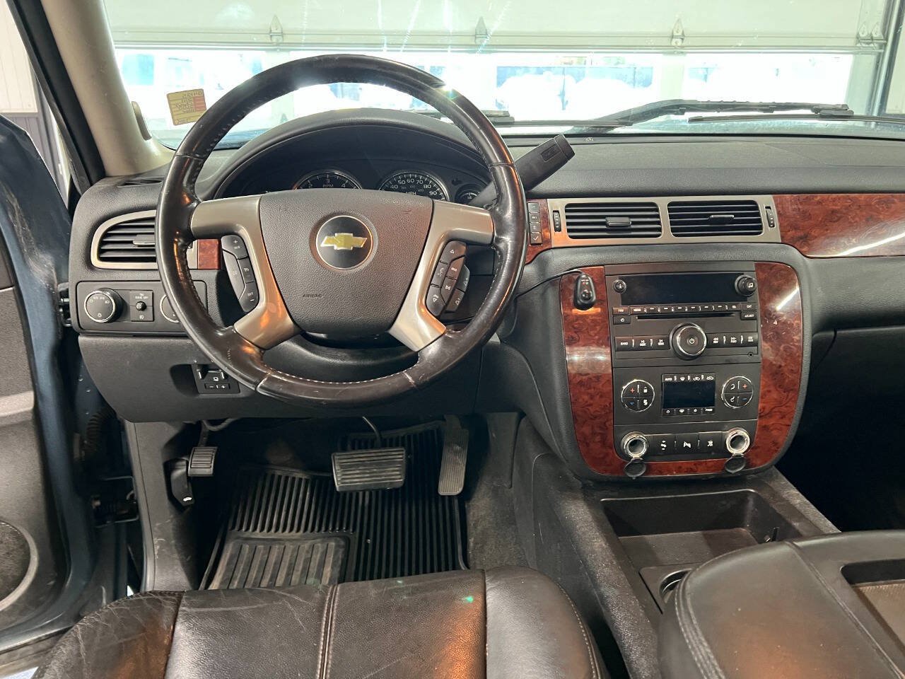 Used 2011 Chevrolet Silverado 2500 LTZ w/ LTZ Plus Package AWD/4WD image 8