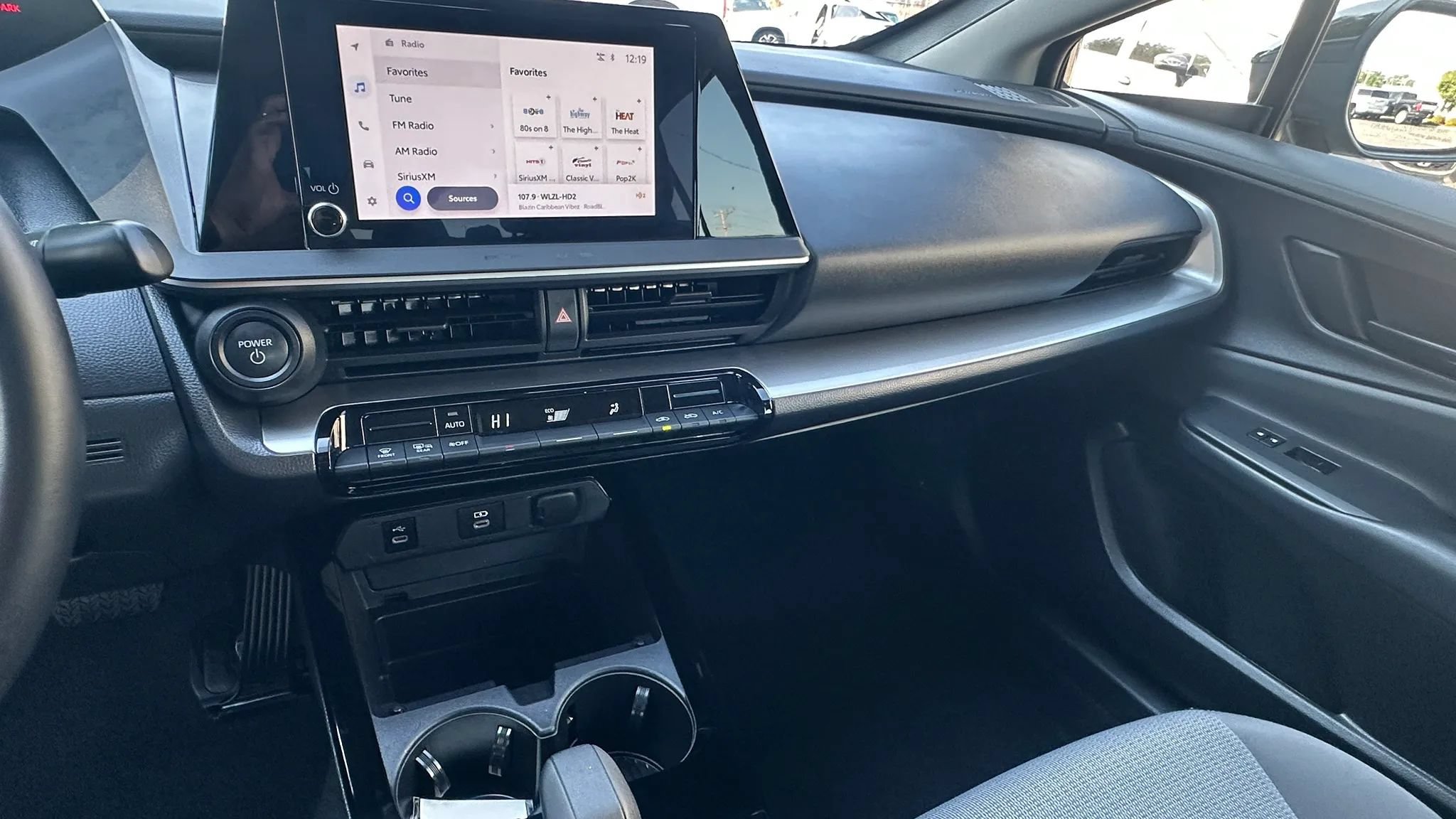 Used 2026 Toyota Prius LE FWD image 19