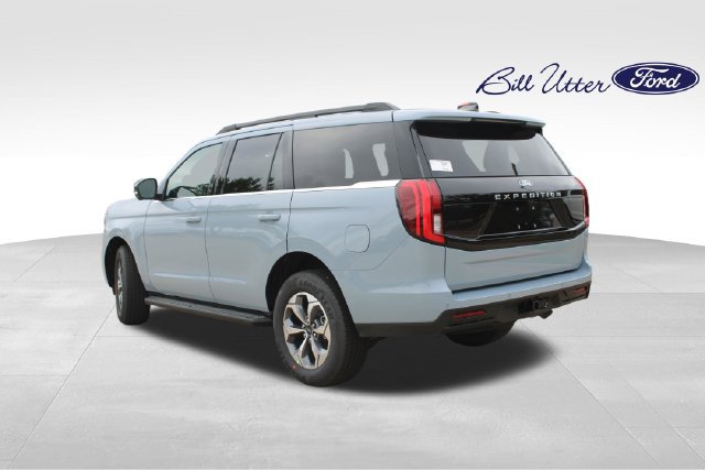 New 2027 Ford Expedition Active RWD image 4