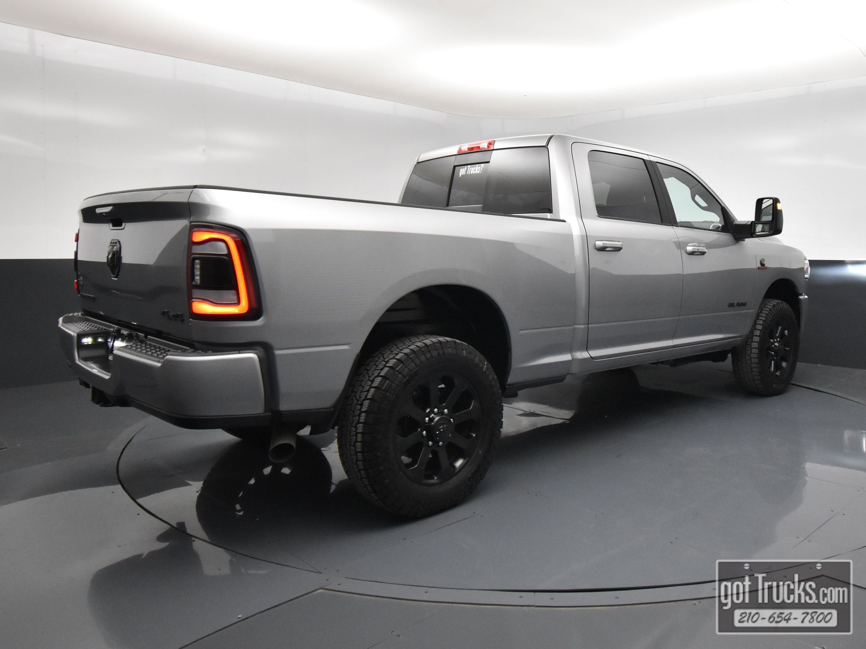 Used 2023 RAM 2500 Laramie AWD/4WD image 47