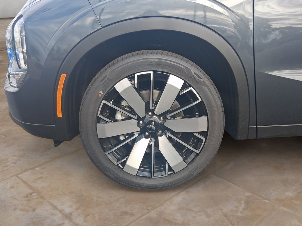 New 2026 Mitsubishi Outlander SE FWD image 14