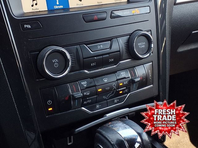 Used 2018 Ford Explorer XLT w/ Equipment Group 202A FWD image 10