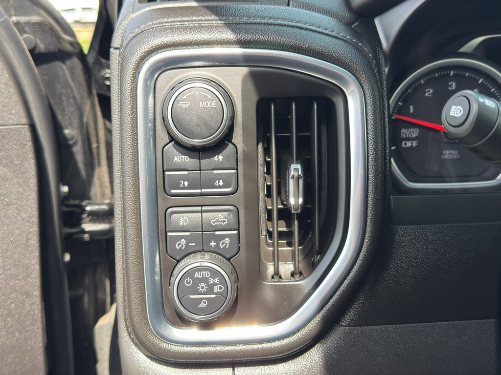 Used 2020 Chevrolet Silverado 1500 High Country AWD/4WD image 18