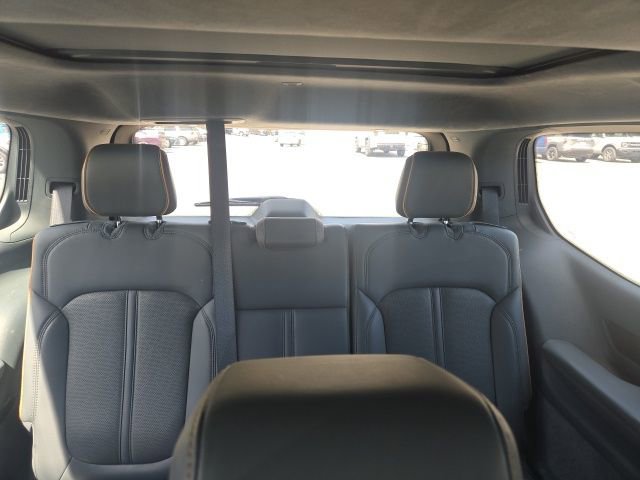 Used 2022 Jeep Grand Wagoneer Series II w/ Premium Group II AWD/4WD image 12
