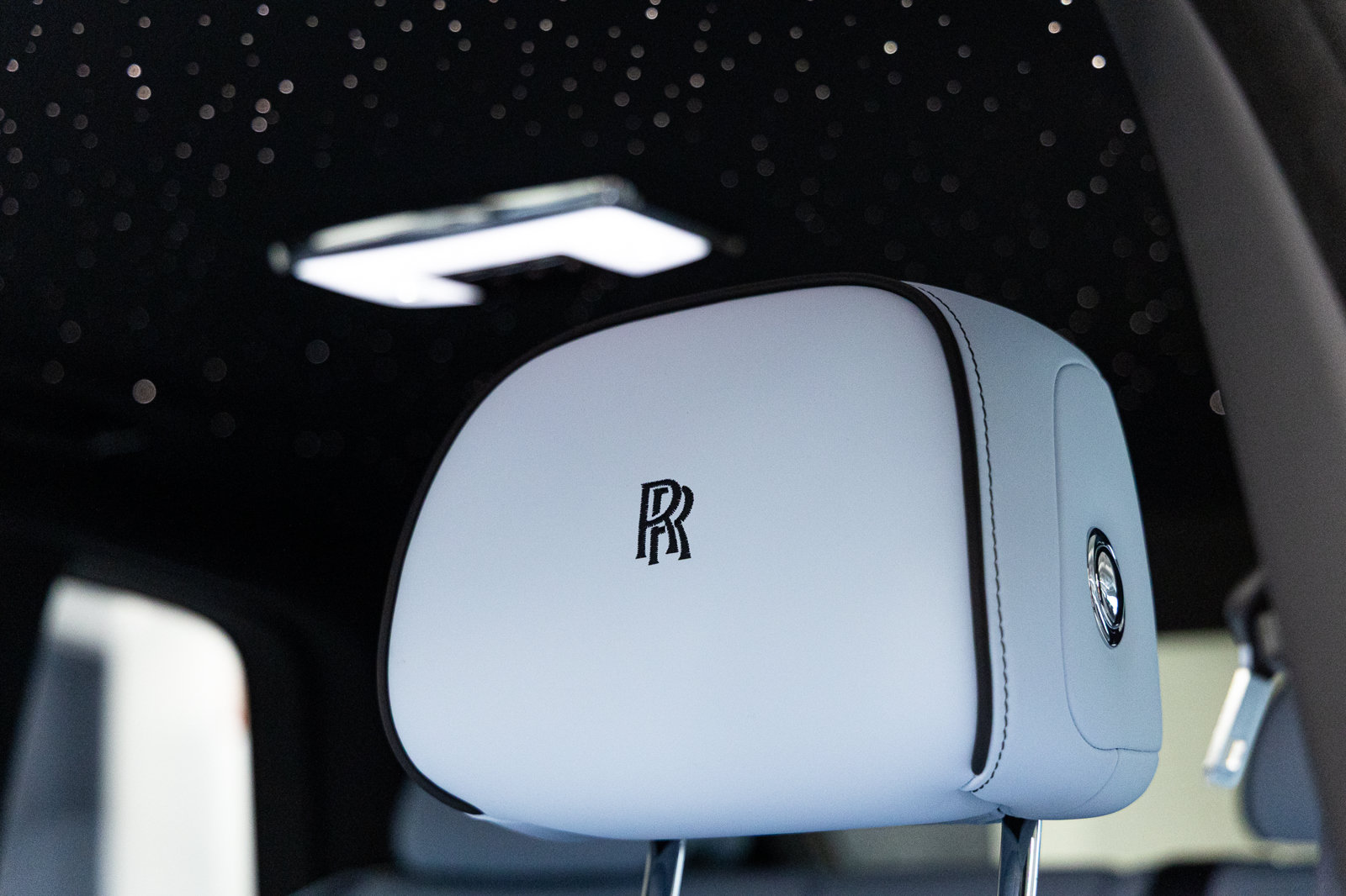 New 2027 Rolls-Royce Cullinan AWD/4WD image 37
