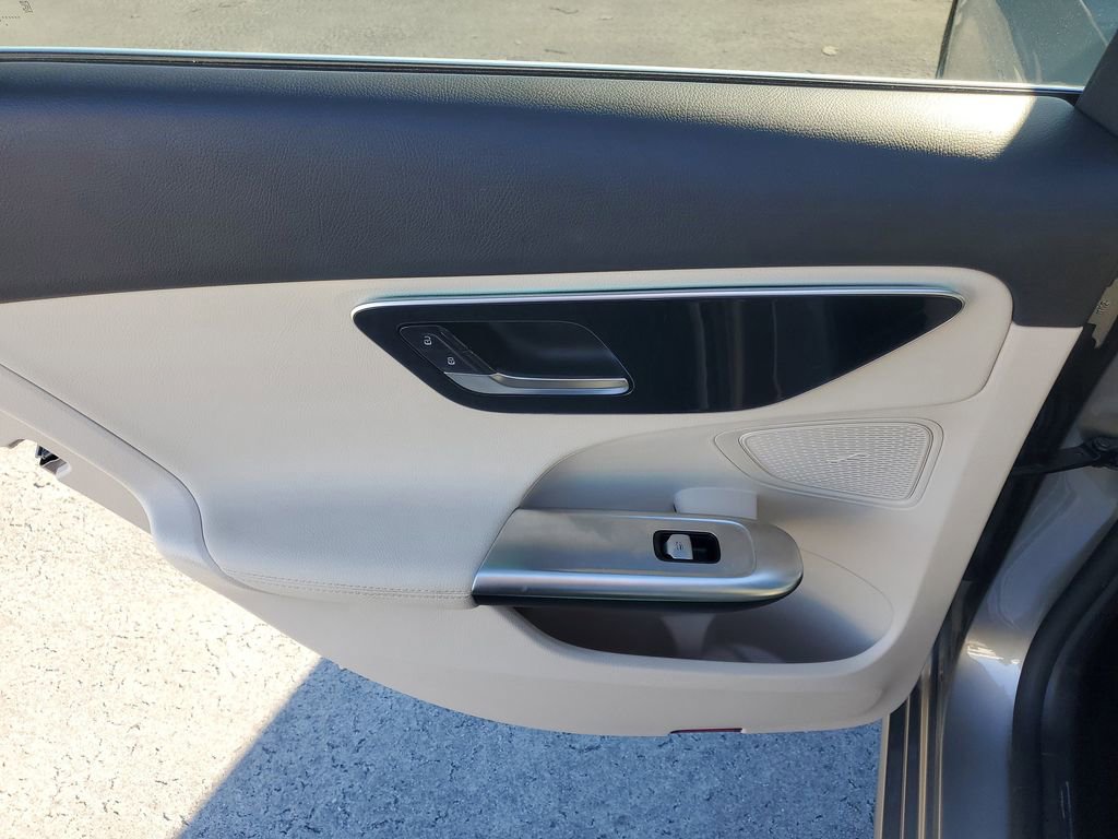 Used 2023 Mercedes-Benz C 300 Sedan image 14
