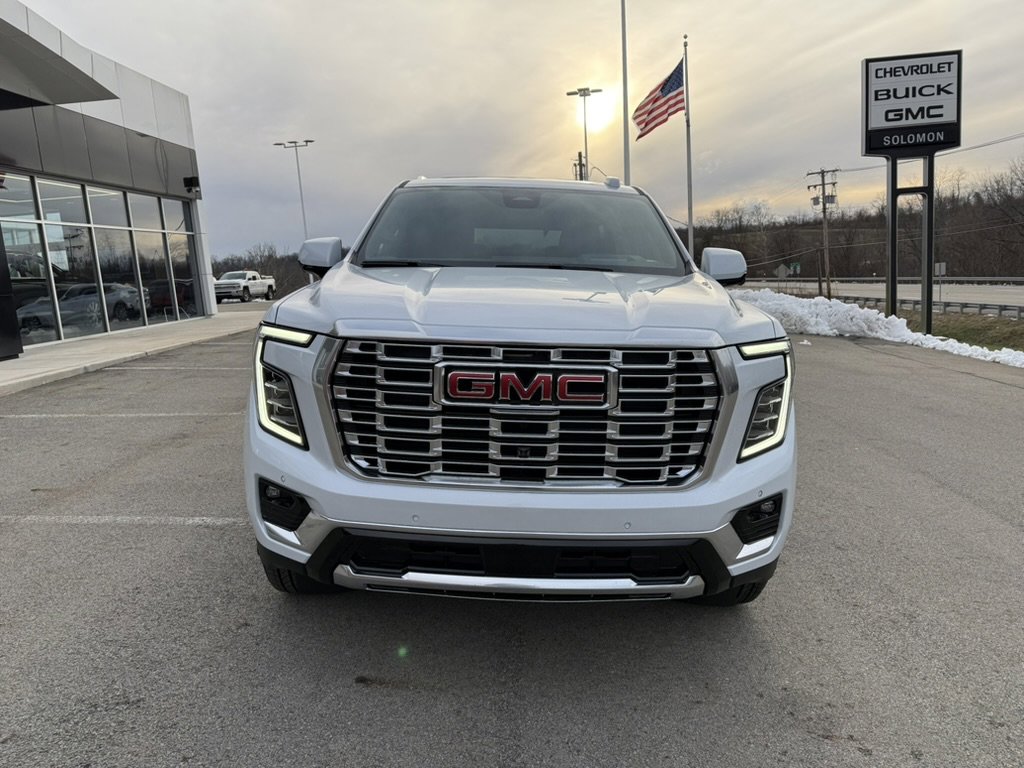 New 2026 GMC Yukon Denali w/ Denali Reserve Package image 8