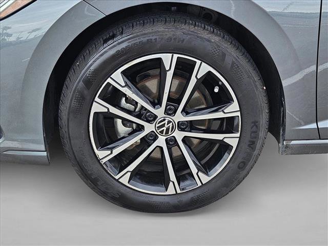 Used 2025 Volkswagen Jetta Sport FWD image 22