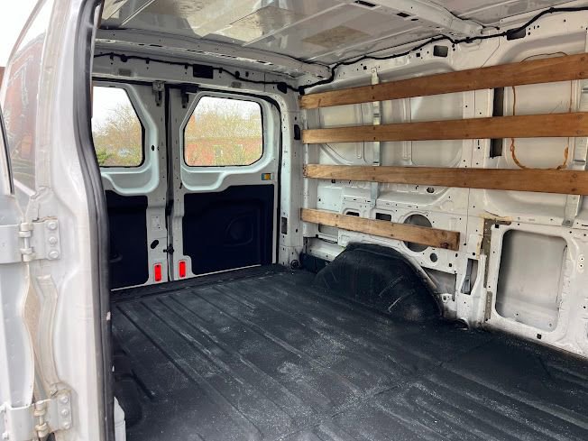 Used 2015 Ford Transit 250 130 Low Roof w/ Exterior Upgrade Package image 26