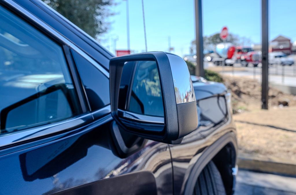 Used 2025 GMC Sierra 1500 SLT AWD/4WD image 29