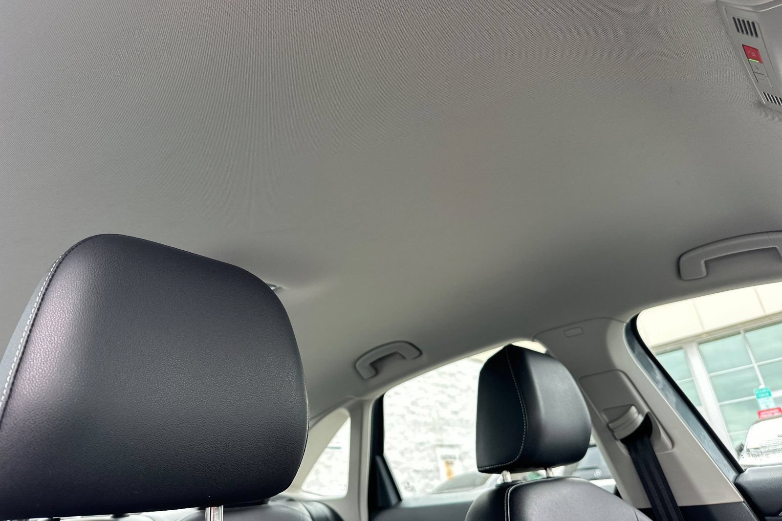 Used 2024 Volkswagen Jetta SE FWD image 17