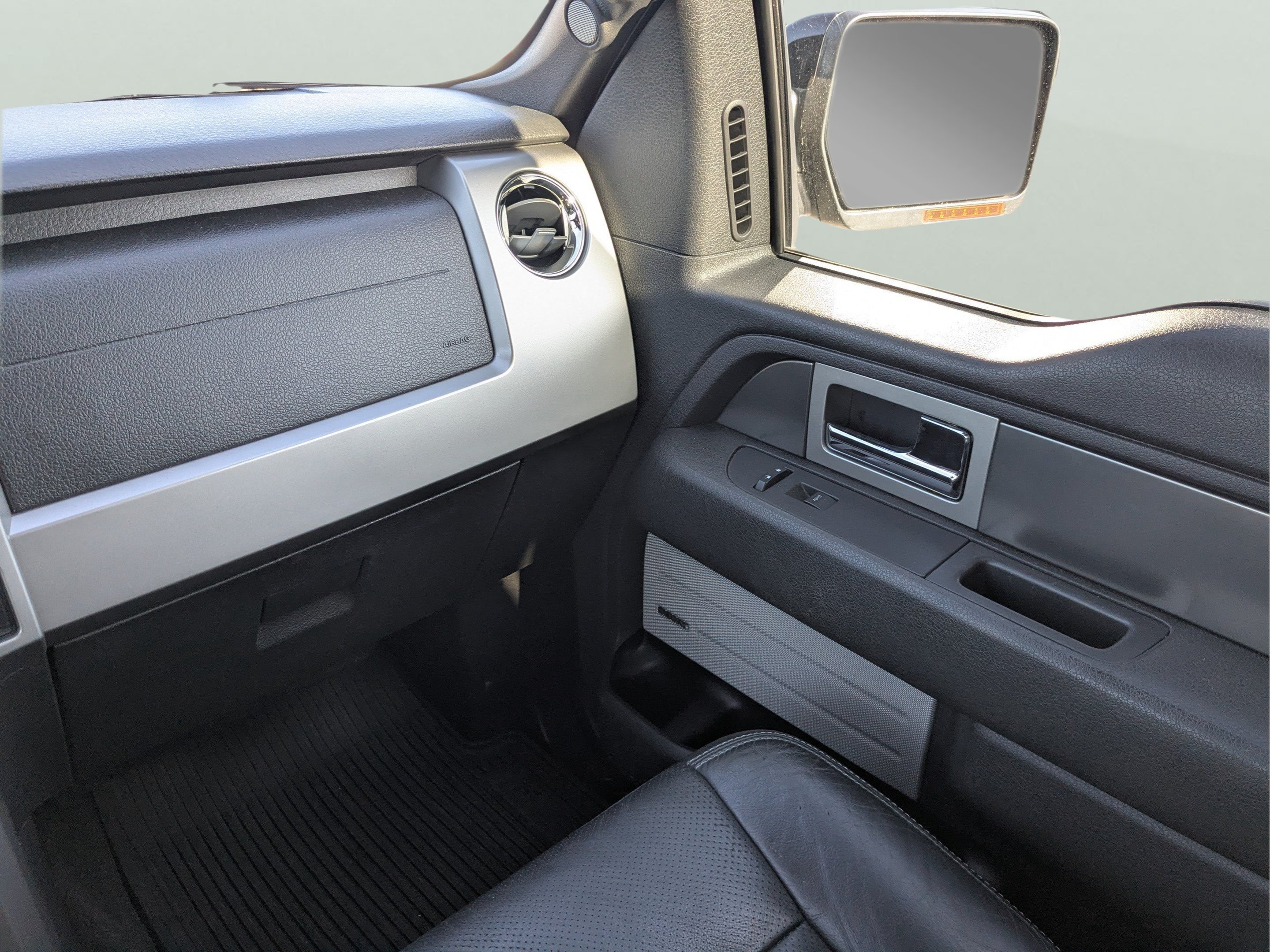 Used 2013 Ford F150 FX4 w/ Luxury Equipment Group AWD/4WD image 14