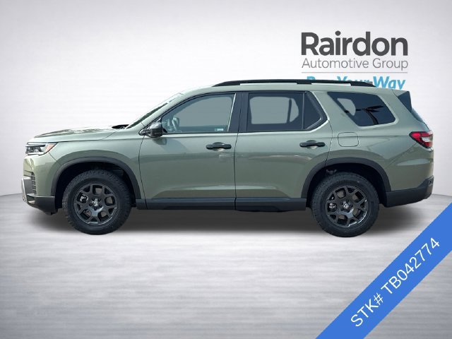Used 2026 Honda Pilot TrailSport image 4