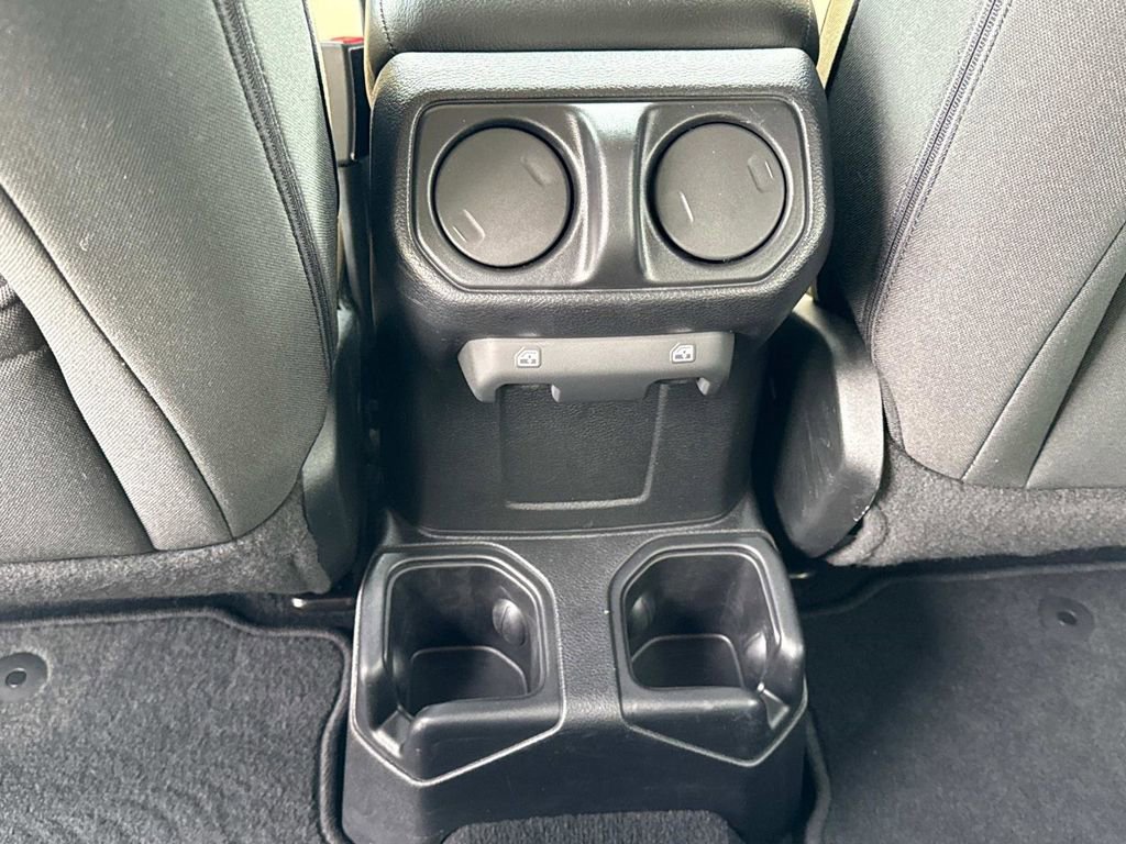 Used 2018 Jeep Wrangler Unlimited Sport S image 15
