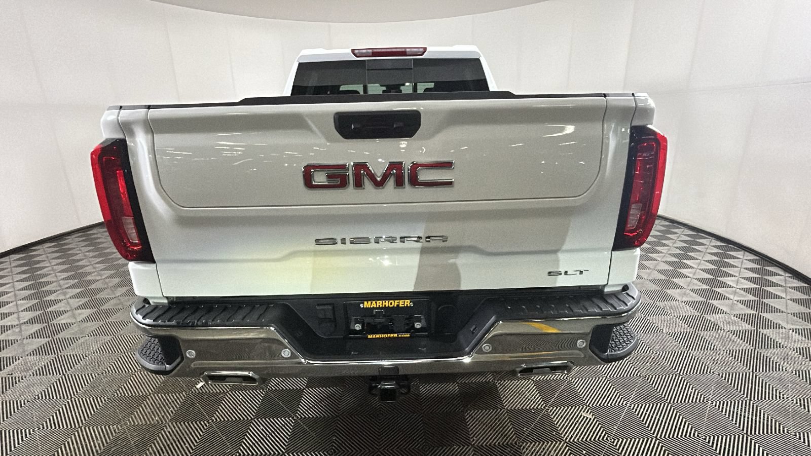 Used 2026 GMC Sierra 1500 SLT w/ SLT Premium Plus Package AWD/4WD video 4