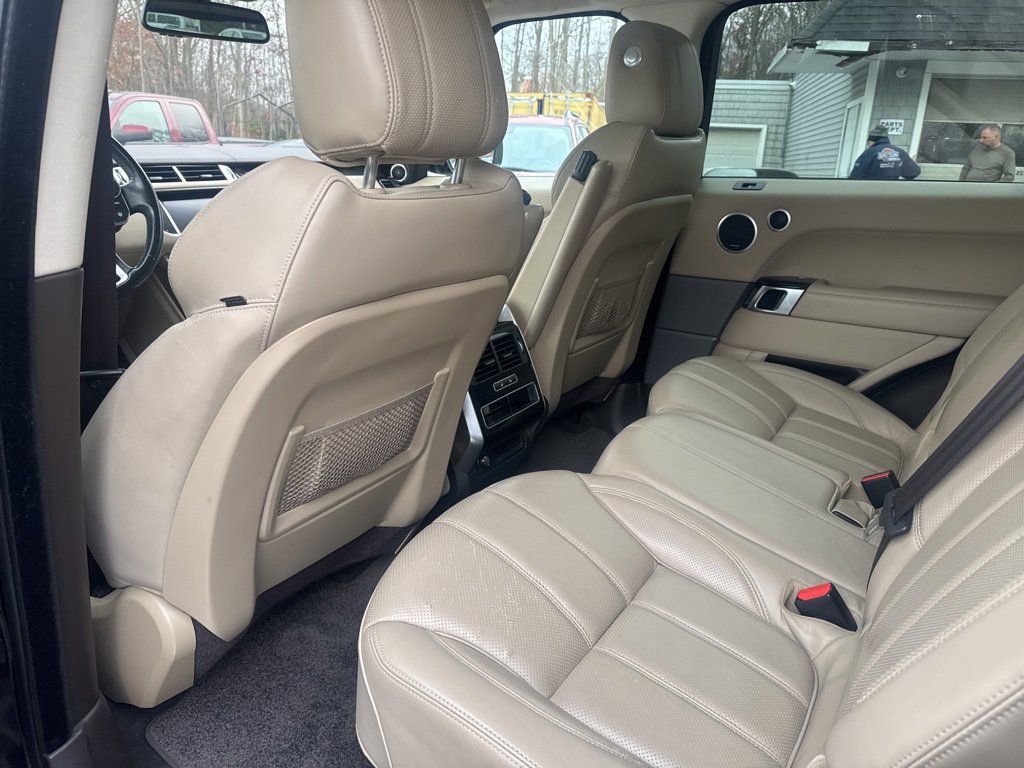 Used 2016 Land Rover Range Rover Sport HSE image 42