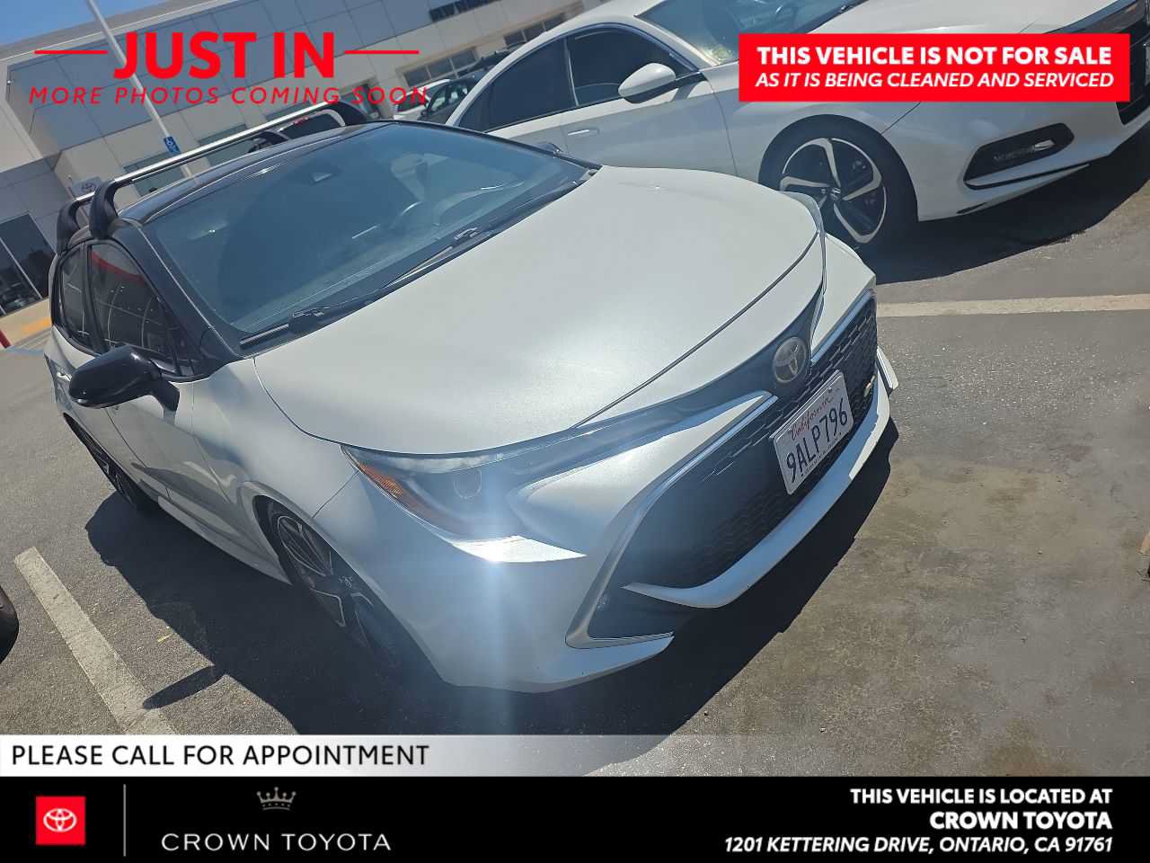 Used 2022 Toyota Corolla XSE FWD image 3