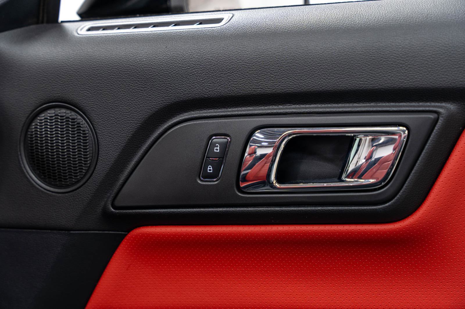 Used 2015 Ford Mustang GT Premium w/ Equipment Group 401A image 67