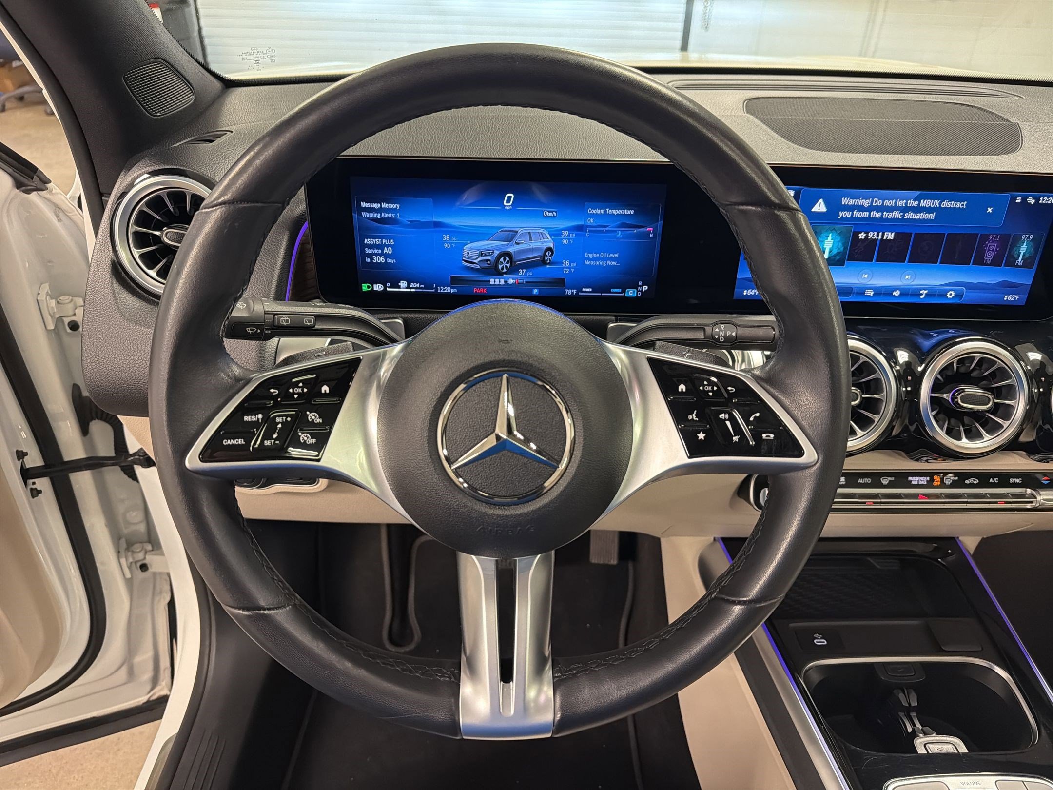 Used 2025 Mercedes-Benz GLB 250 image 22