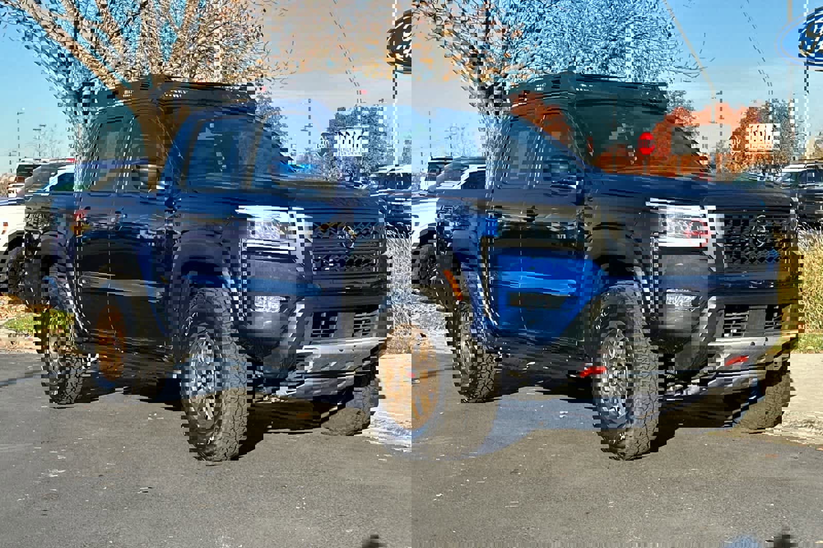 Used 2023 Nissan Frontier PRO-4X w/ Pro-4X Premium Package image 9