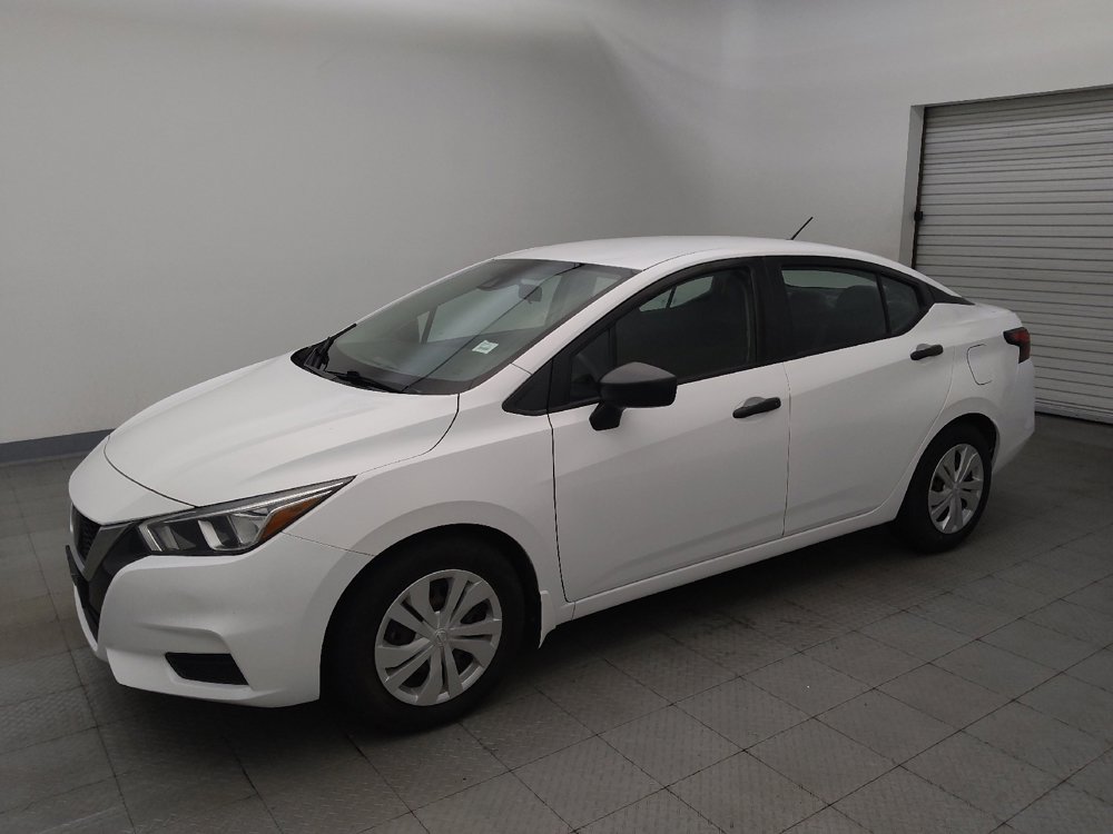 Used 2021 Nissan Versa S image 2