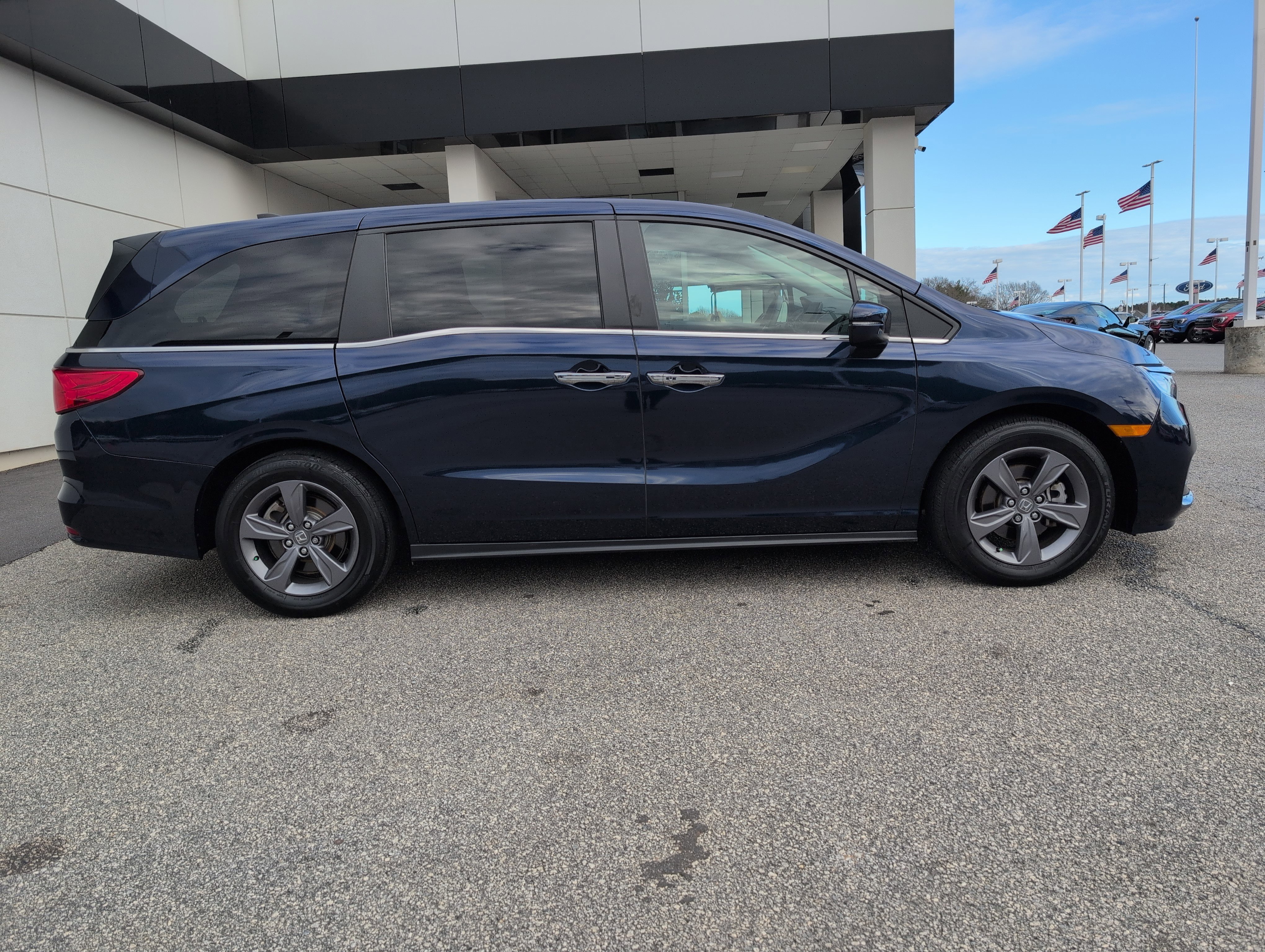 Used 2023 Honda Odyssey EX image 8