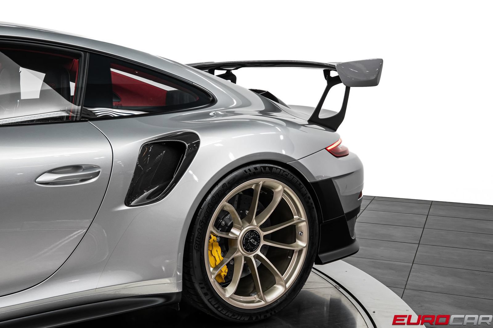 Used 2019 Porsche 911 GT2 RS RWD image 22