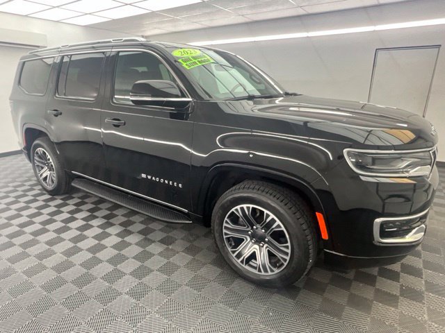 Used 2023 Jeep Wagoneer 4WD w/ Premium Group I image 3