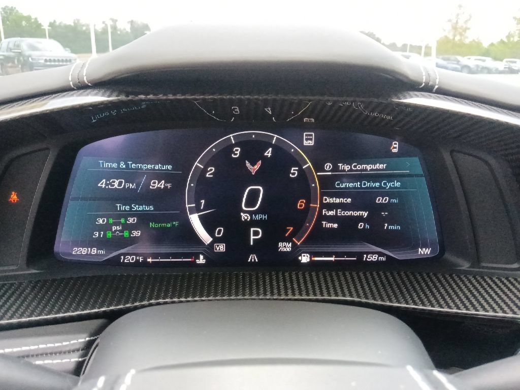 Used 2021 Chevrolet Corvette Stingray Premium Cpe w/ Z51 Performance Package RWD image 23