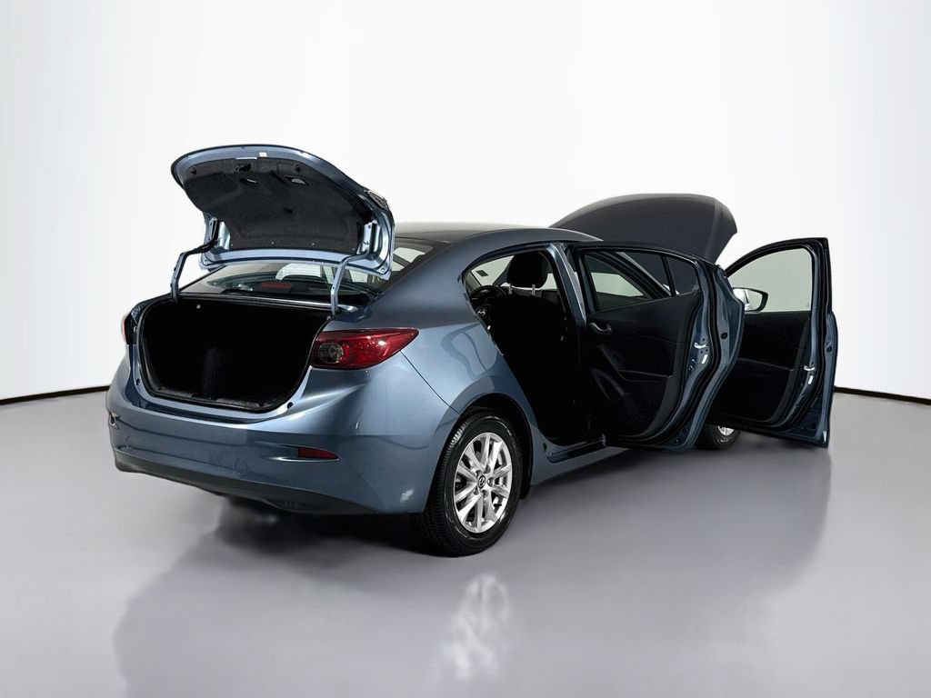 Used 2014 MAZDA MAZDA3 i Touring w/ Technology Package FWD image 19