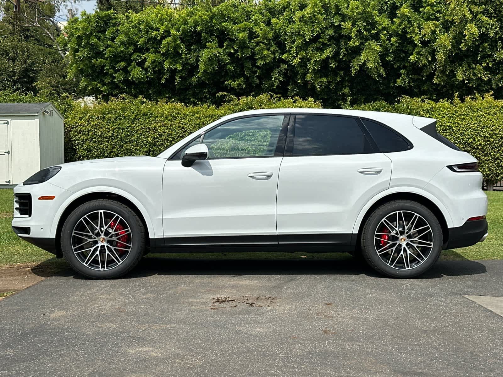 New 2026 Porsche Cayenne S AWD/4WD image 2