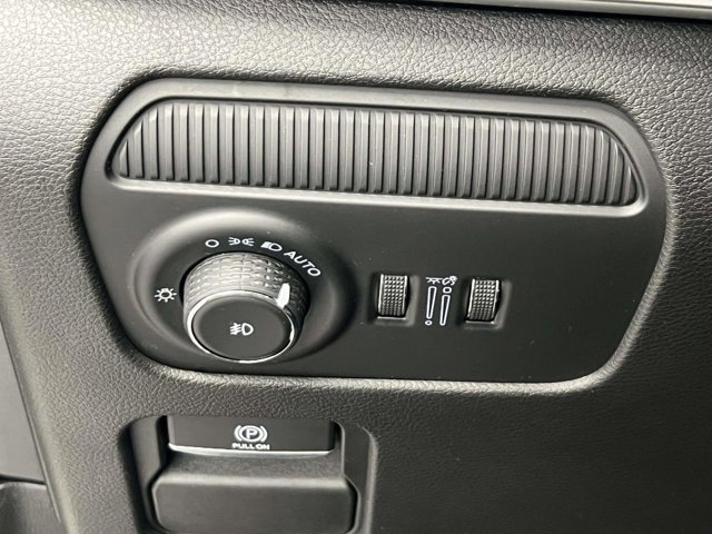 Used 2025 Jeep Wagoneer 4WD image 20