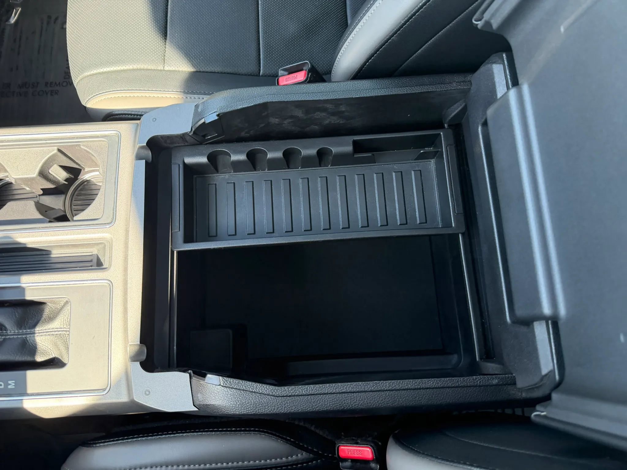 Used 2017 Ford F150 Raptor w/ Equipment Group 802A Luxury image 33